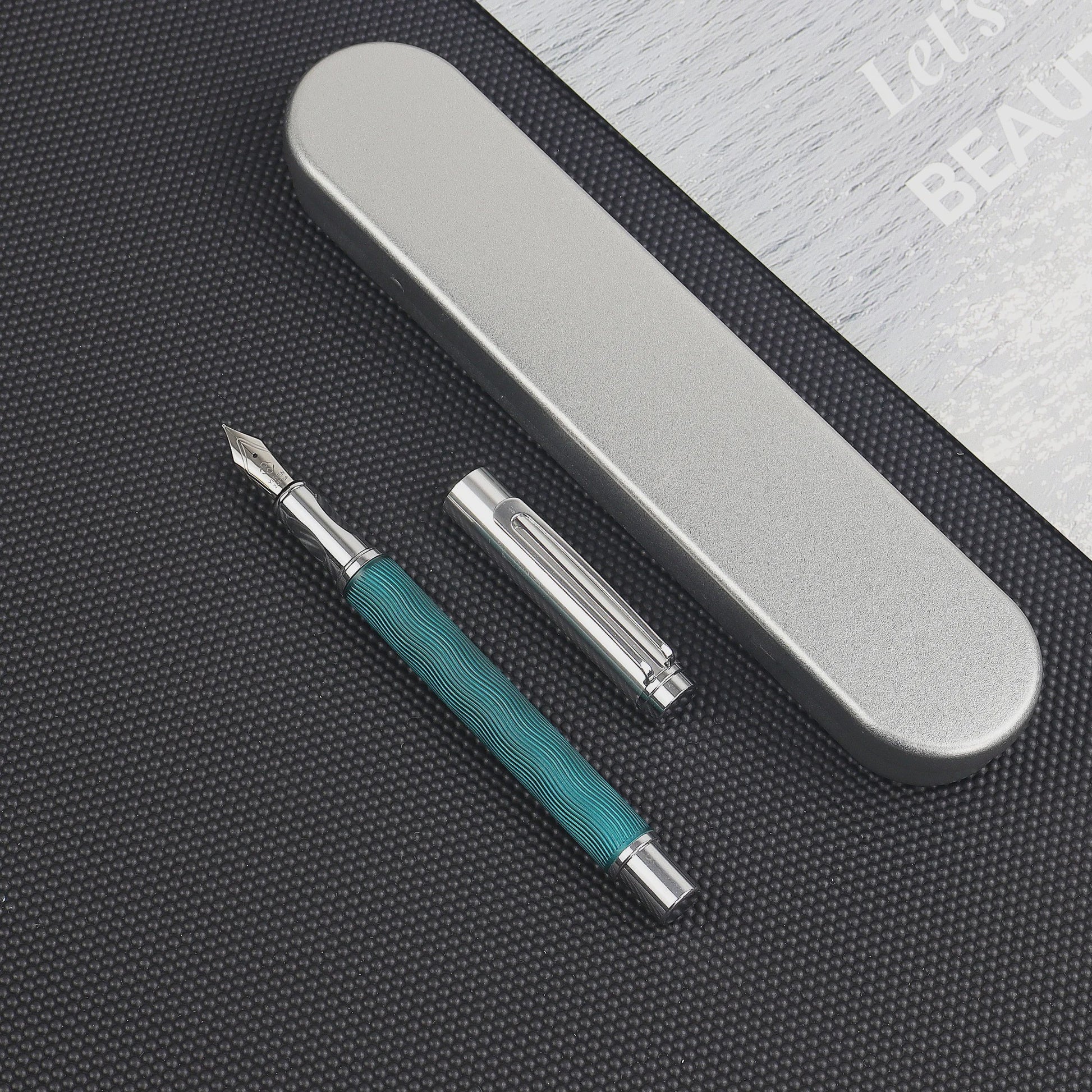 Luxe Zakelijke Vulpen met Geschenkdoos - Elegant Design & Soepel Schrijven