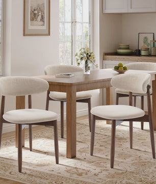 Set van 2 Beige Eetkamerstoelen - Scandinavische Stijl, Modern & Gestoffeerd met Houten Poten