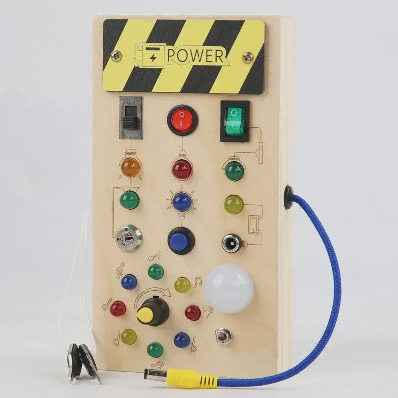 Houten Montessori Busy Board met LED Lichtjes en Schakelaars - Educatief Kinderspeelgoed voor Ontwikkeling en Reisplezier
