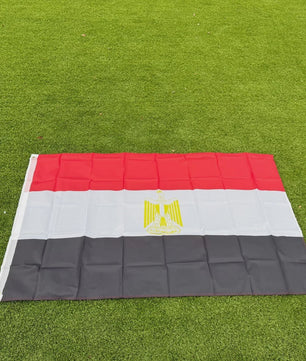 Egyptische Vlag 150x90cm met Adelaar - Duurzaam Polyester voor Binnen en Buiten