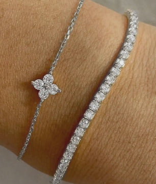 Set van 2 Dames Armbanden met Zirkonia Bloemen en Waterketting - Stijlvol voor Dagelijks Gebruik en Kantoor