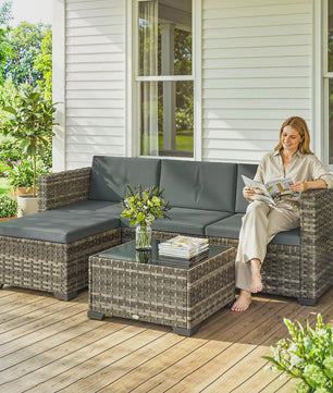 Outsunny 5-delige Rotan Loungeset met Kussens en Glazen Tafel - Tuinmeubelen