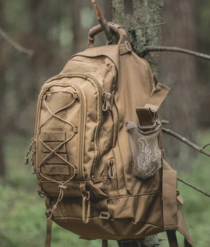 Robuuste Tactische Rugzak 65L - Outdoor, Hiking & Camping - Militaire Stijl