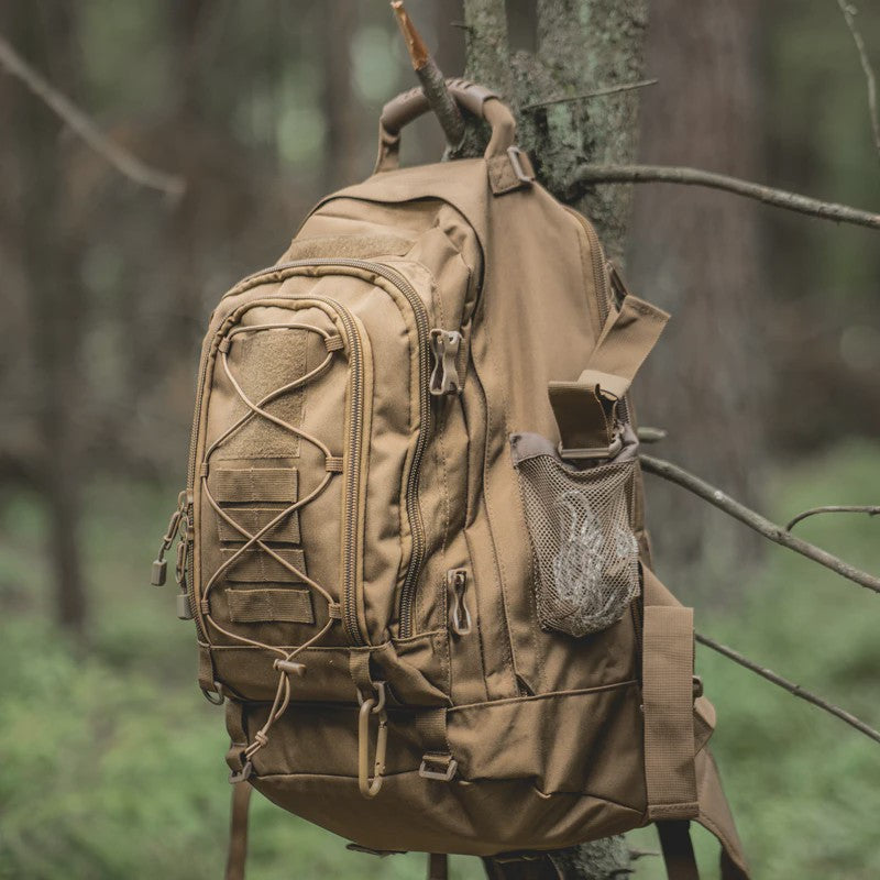 Robuuste Tactische Rugzak 65L - Outdoor, Hiking & Camping - Militaire Stijl