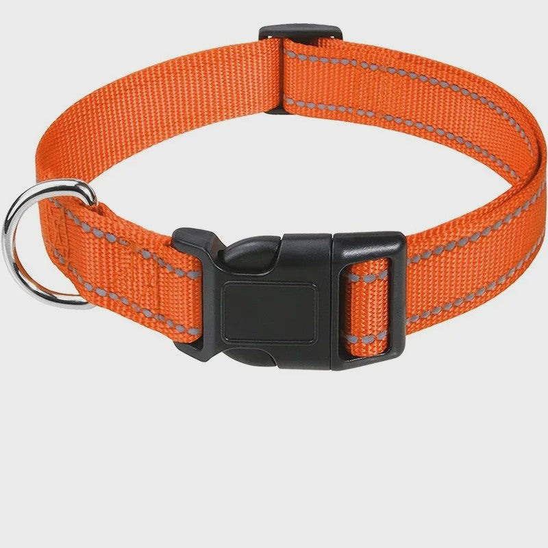 Verstelbare Halsband voor Honden en Puppies met Reflecterende Strepen - Veilig en Comfortabel