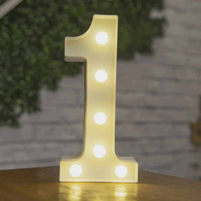 Decoratieve LED Letter & Cijfer Lampen - Creëer Sfeer met Warm Licht