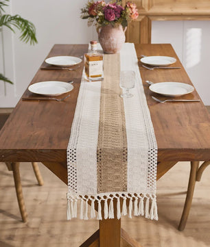 Bohemien Haakwerk Tafelrunner met Franje - Beige & Khaki - Sfeervolle Decoratie voor Binnen & Buiten