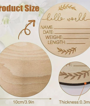 Houten Geboorte Aankondiging Bordje 'Hello World' - Fotoprop & Kraamcadeau