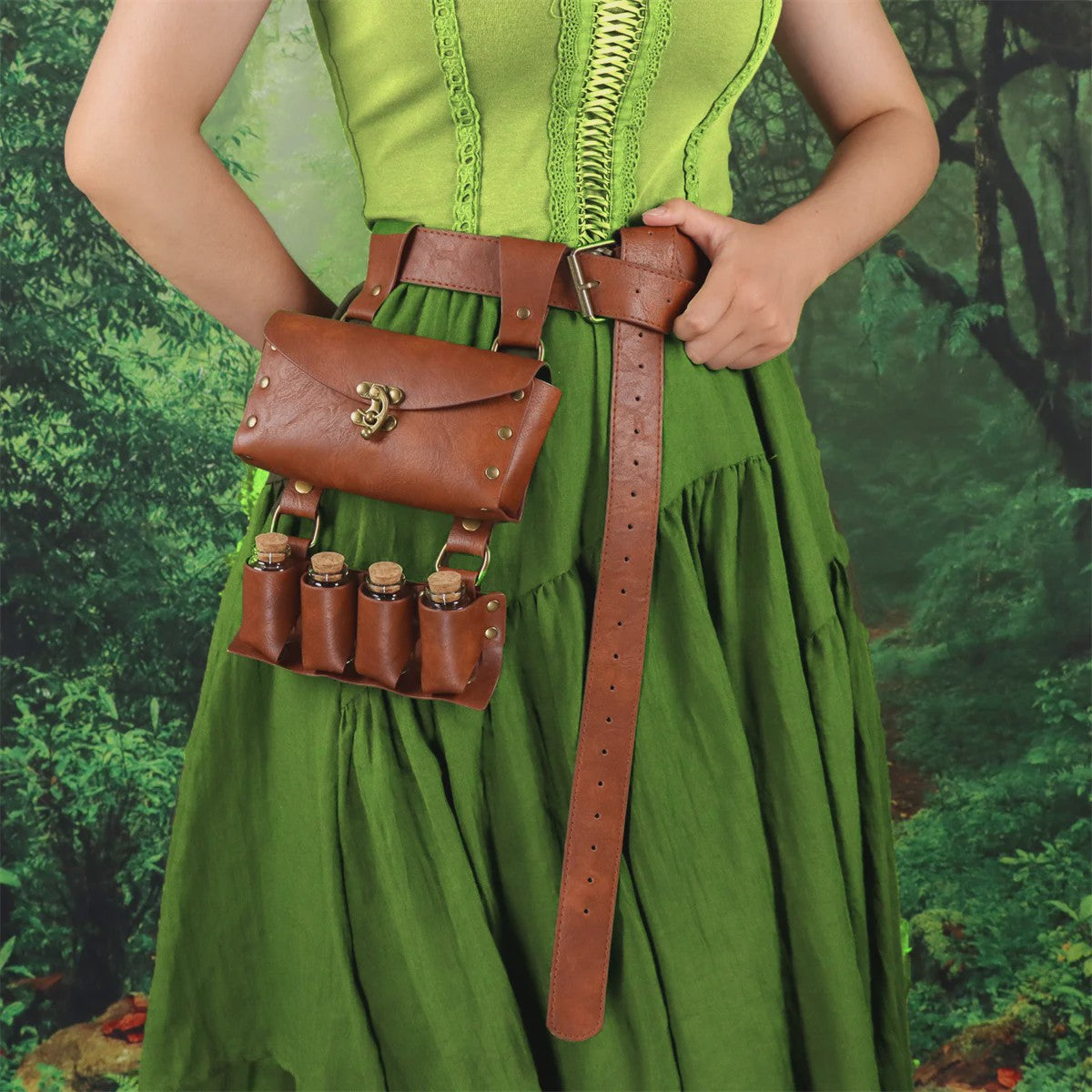 Middeleeuwse Lederen Riem met Flesjeshouder en Portemonnee - Cosplay & LARP Accessoire