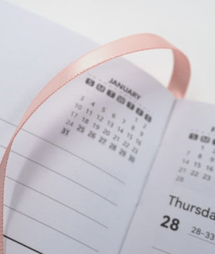Bloemen A5 Planner 2026-2027: Week & Maand Overzicht met 144 Pagina's