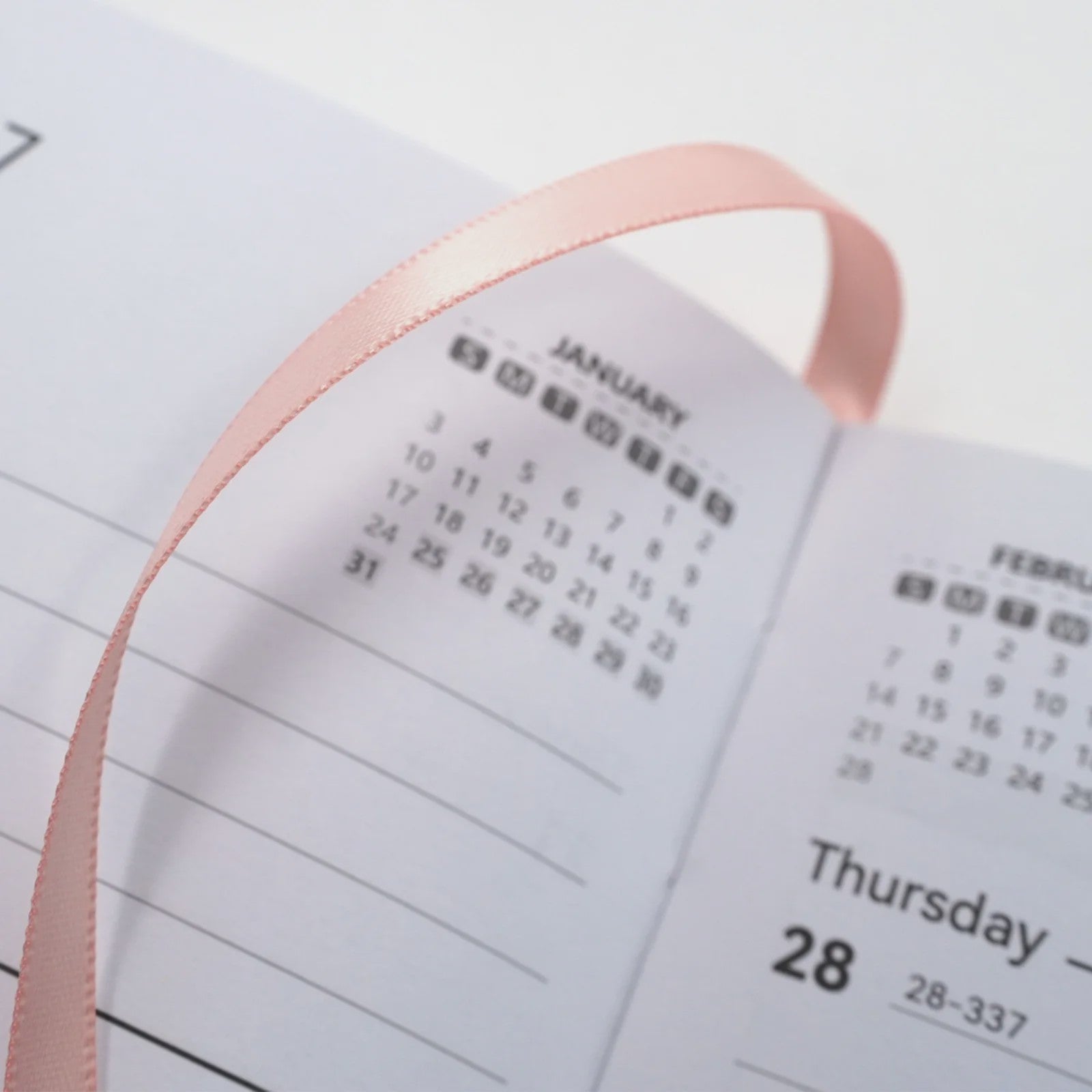 Bloemen A5 Planner 2026-2027: Week & Maand Overzicht met 144 Pagina's