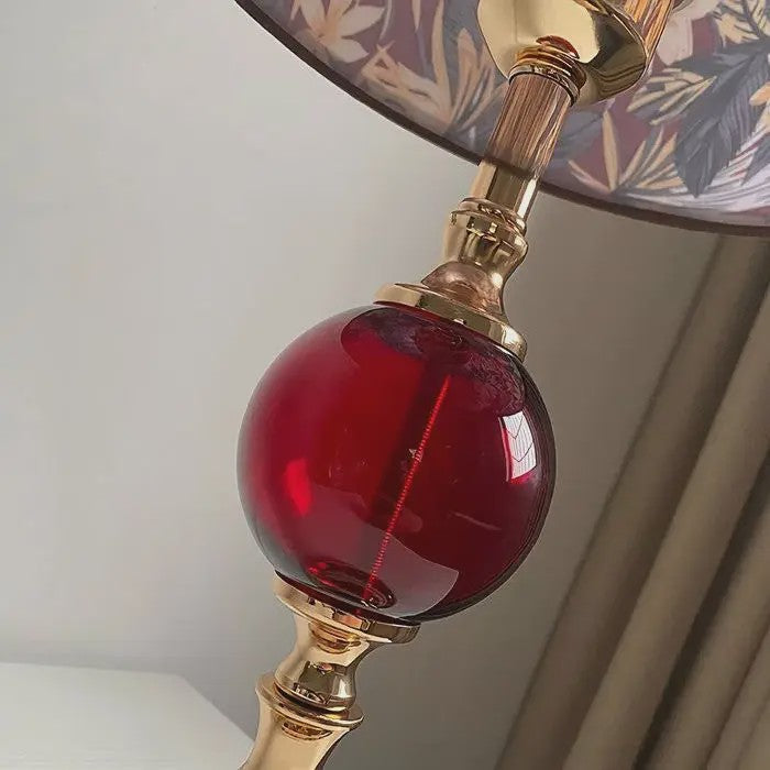 Luxe Smeedijzeren Bedlamp: Romantisch Design voor Slaapkamer & Bureau