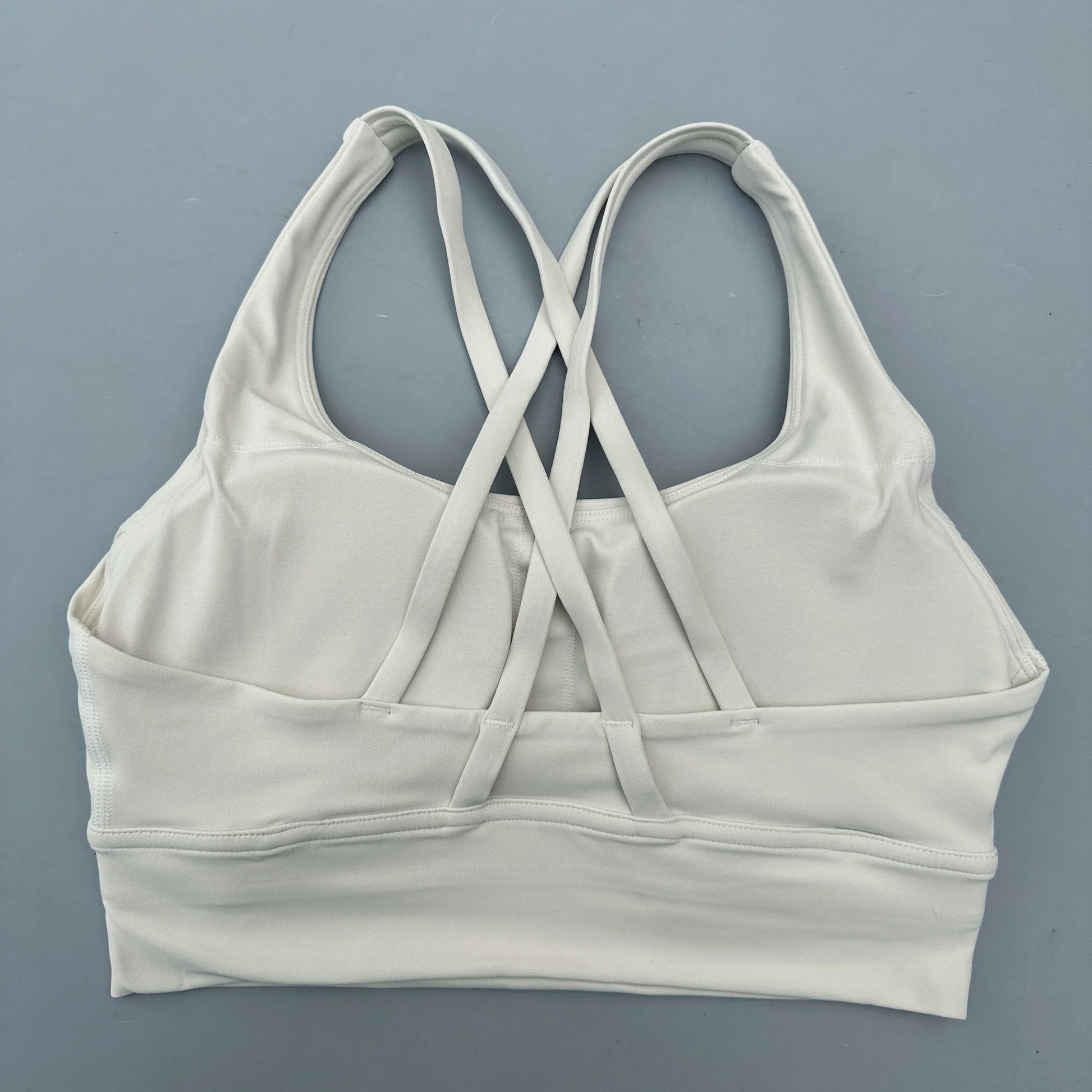 Comfortabele Sports BH met Push-Up Effect en Kruisbanden - Hoge Ondersteuning voor Yoga & Fitness