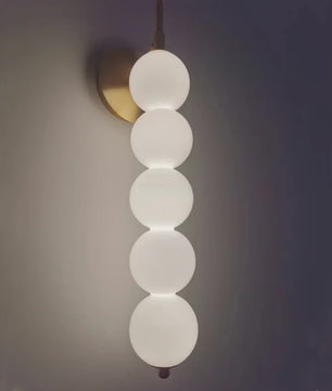 Moderne Scandinavische Wandlamp met Glazen Bollen - Sfeervolle Verlichting voor Slaapkamer, Corridor en Woonkamer