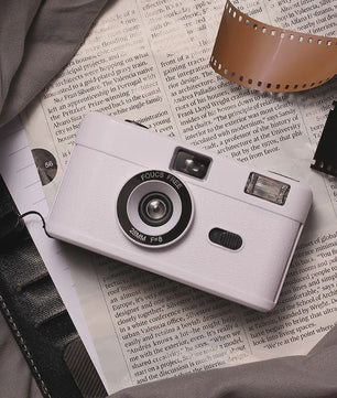 Retro 35mm Filmcamera met Ingebouwde Flits - Herbruikbaar en Stijlvol