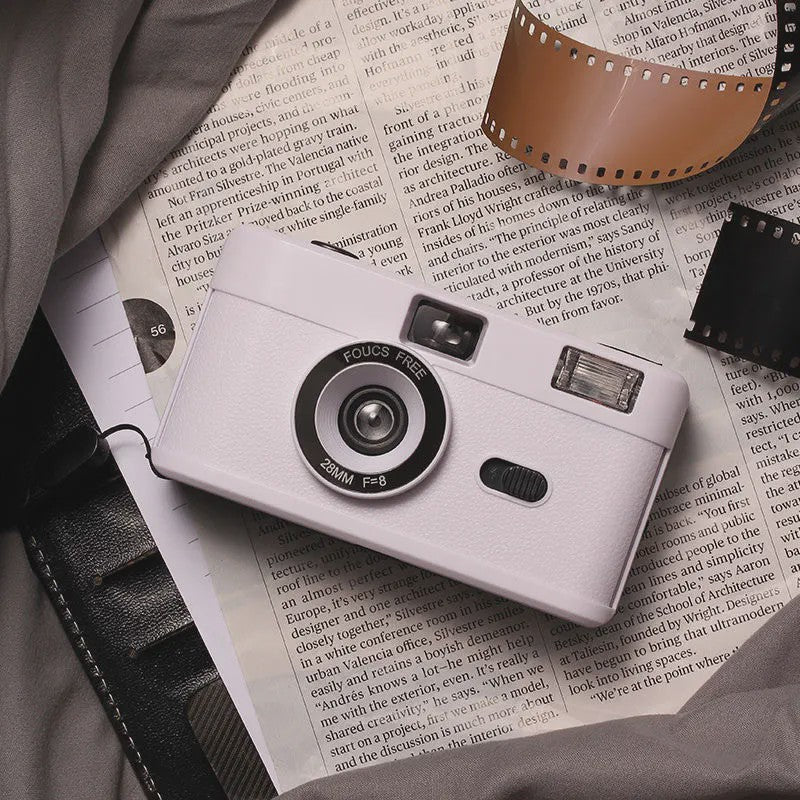 Retro 35mm Filmcamera met Ingebouwde Flits - Herbruikbaar en Stijlvol