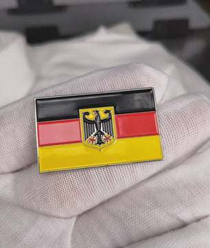 Duitse Vlag Speld met Adelaar Embleem - Officiële Staatswimpel Pin Badge