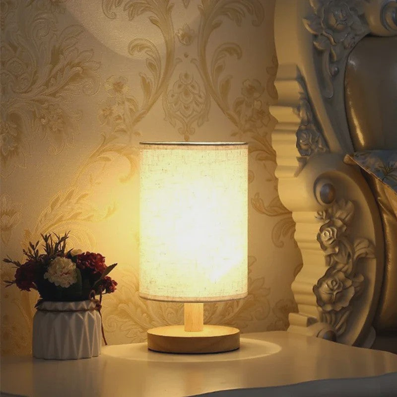 Sfeervolle LED Tafellamp met Houten Basis & Stoffen Kap - Dimbare Nachtlamp USB