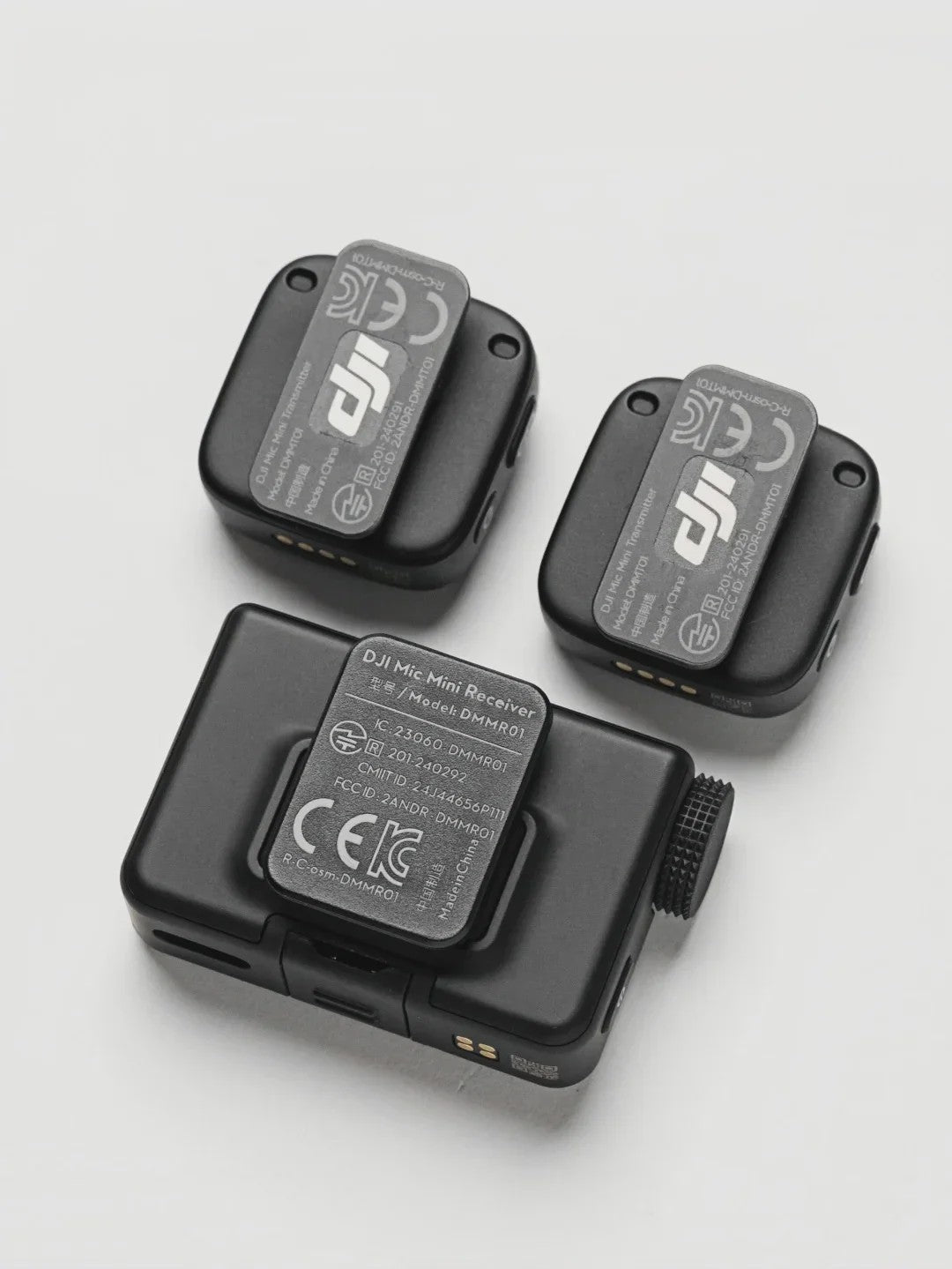 DJI Mic Mini: Draadloze Microfoon voor Vlogs & Streaming | 48u Batterij, 400m Bereik, Ruisonderdrukking