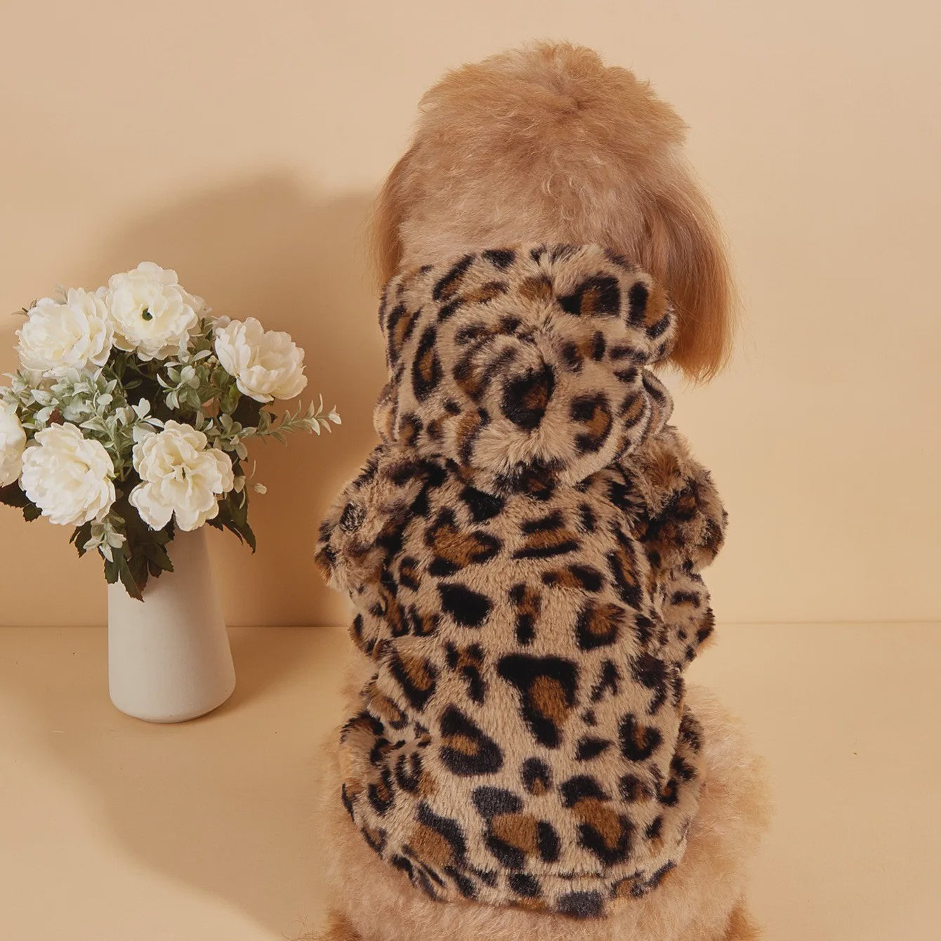 Pluche Honden Hoodie met Luipaardprint en Oren - Comfortabele Kleding voor Kleine en Middelgrote Honden