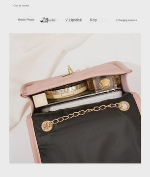 Chique Dames Schoudertas met Diamantstiksel en Gouden Ketting - Elegant & Compact