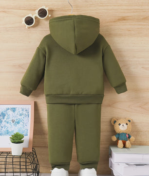 Schattige Baby Jongens Set: Fleece Sweater met Beerprint en Joggingbroek