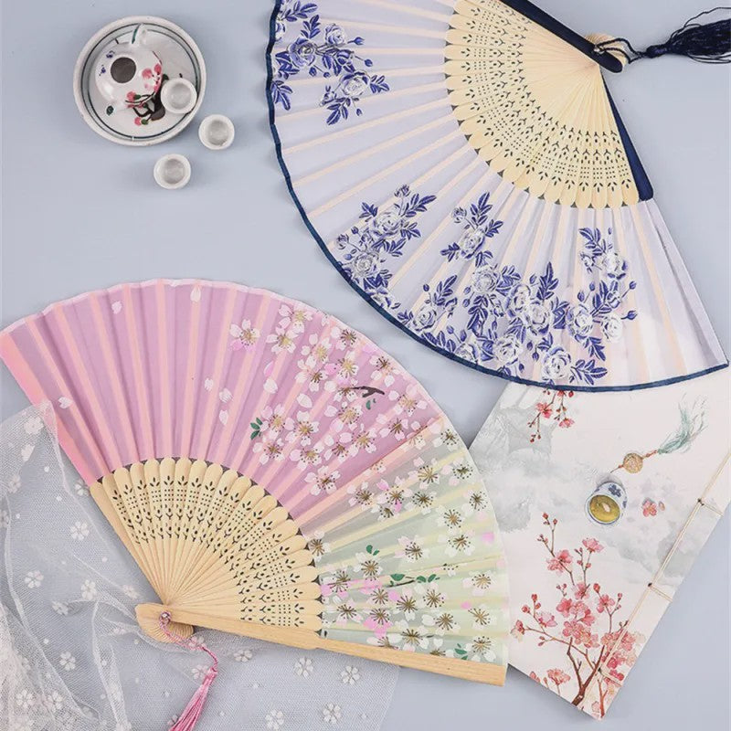 Vintage Zijden Vouwbare Handwaaier - Chinees/Japans Bamboe, Perfect voor Dans & Decoratie