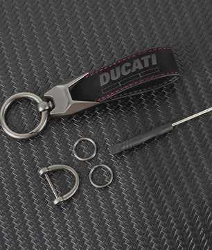 Luxe Suede Sleutelhangerhouder met Ducati Logo - Perfect Cadeau