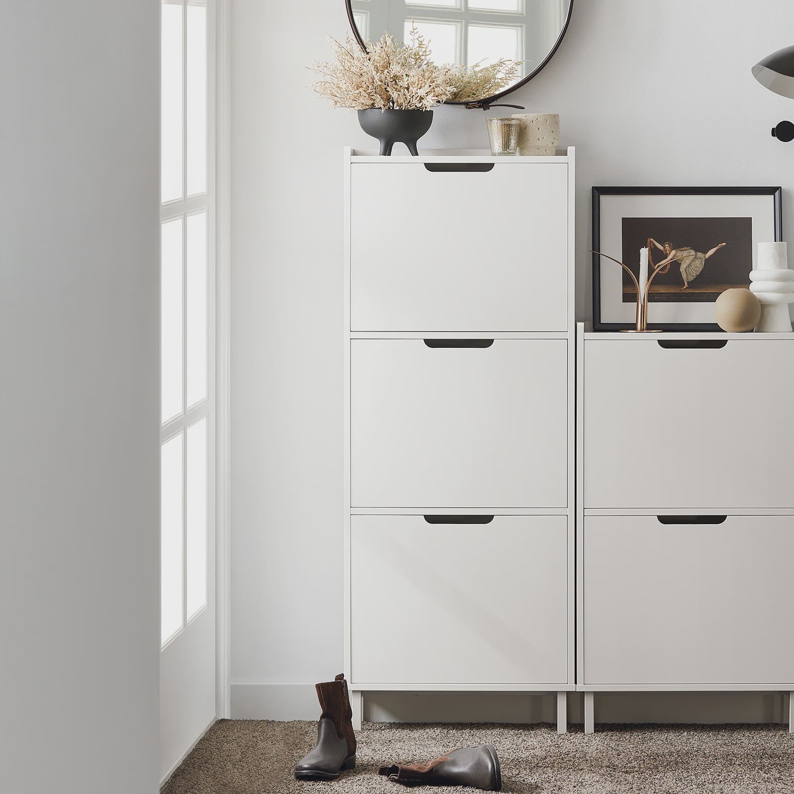 Smalle Schoenenkast met 3 Klepkasten en 6 Legplanken - Wit
