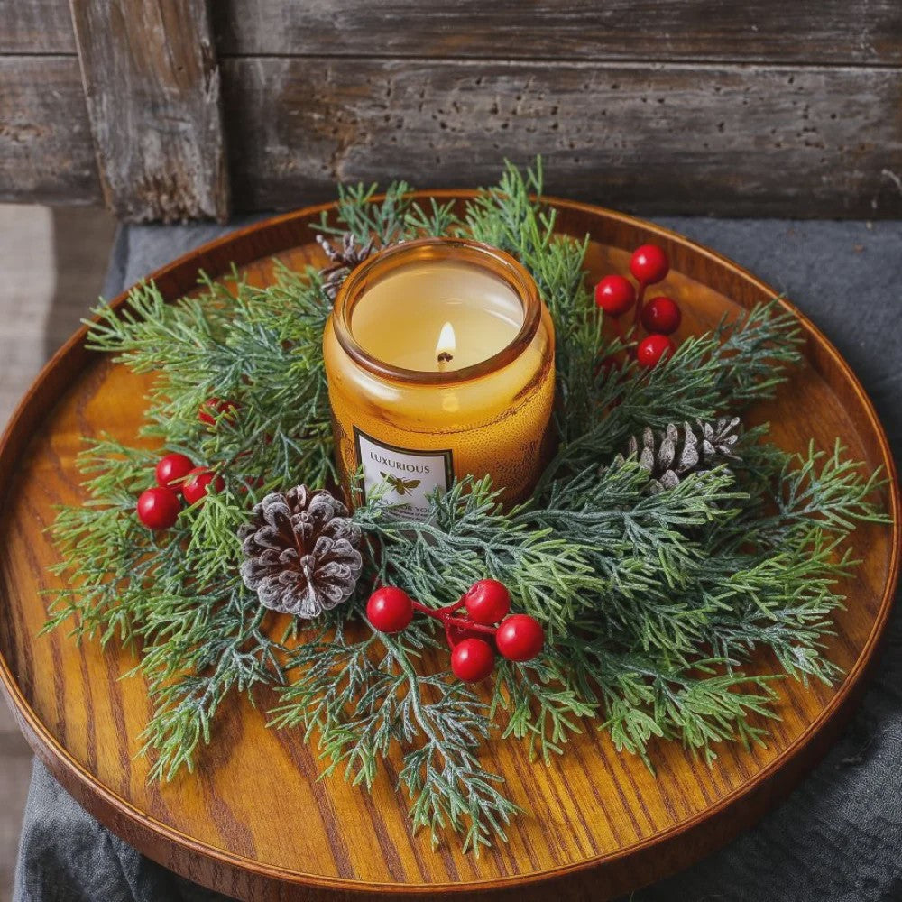Kerst Krans met Bessen, Denneappels en Kaarsenhouder - Tafeldecoratie