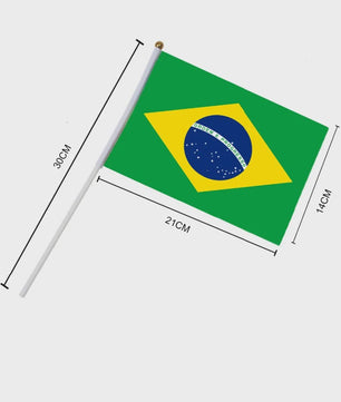 Set van 10 Braziliaanse Wapperende Vlaggetjes 14x21cm met Plastic Stokjes