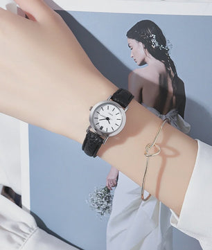 Chique Dameshorloge met Leren Band - Stijlvol en Casual Quartz Horloge
