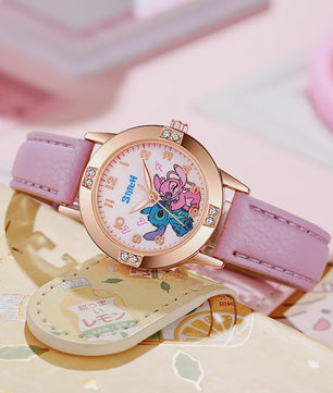 Schattig Stitch Kinderhorloge met Leren Band en Kristallen Wijzerplaat - Perfect Cadeau