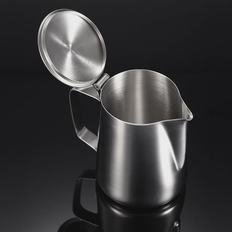 RVS Melkopschuimkan met Deksel - Barista Kwaliteit voor Latte & Cappuccino