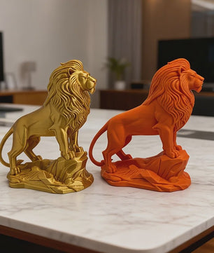 Luxe Leeuw Beeldje - Goud/Zilver Afwerking - Symbool van Moed & Loyaliteit - Decoratie voor Bureau & Kantoor