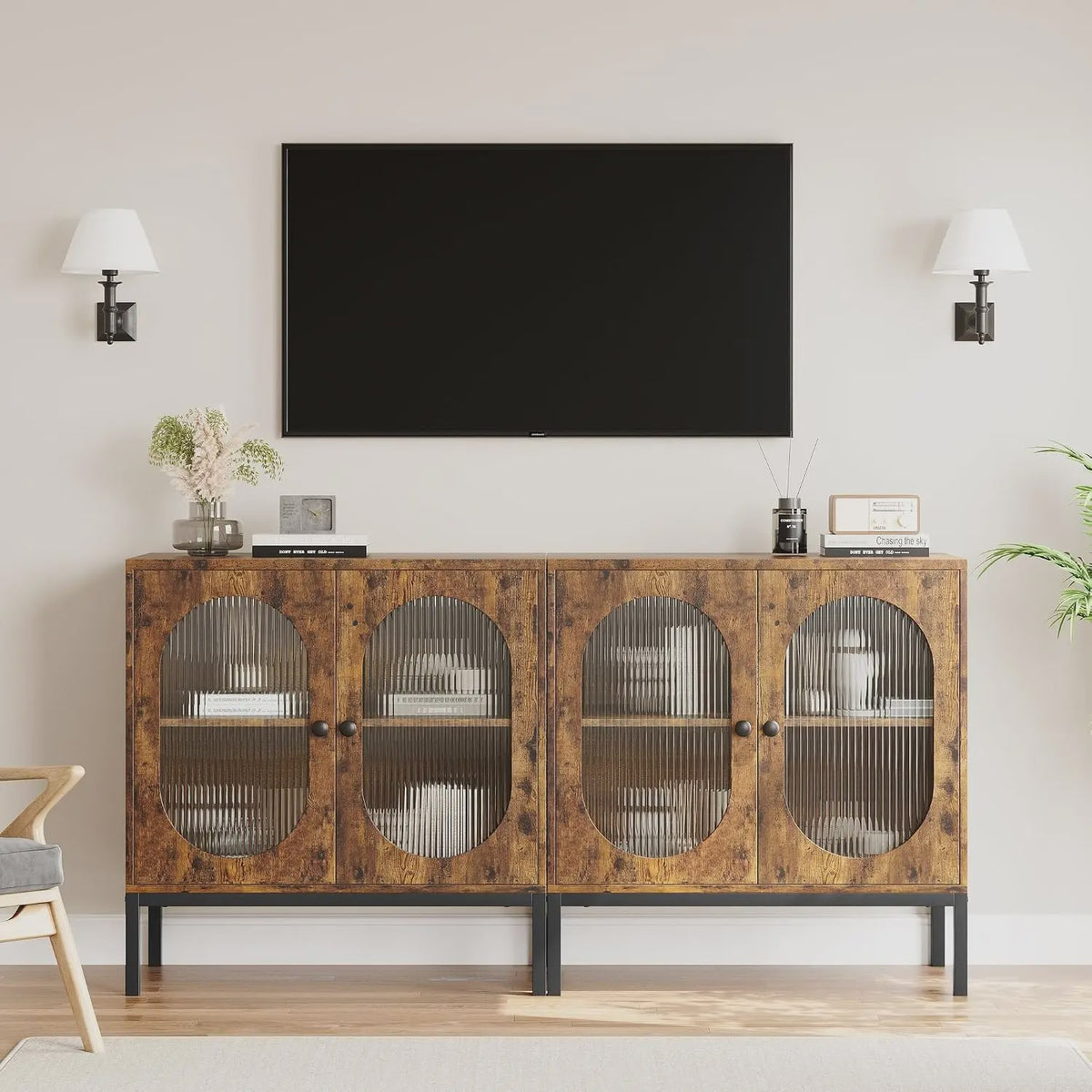 Industriële Buffetkast met Geribbelde Glazen Deuren - Hout & Metaal