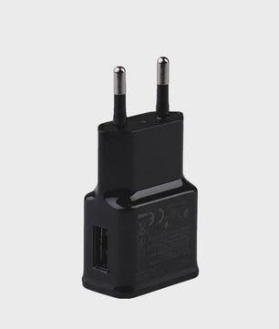Universele Dual USB Reisadapter EU Stekker 5V - Laad Al Je Apparaten Snel Op