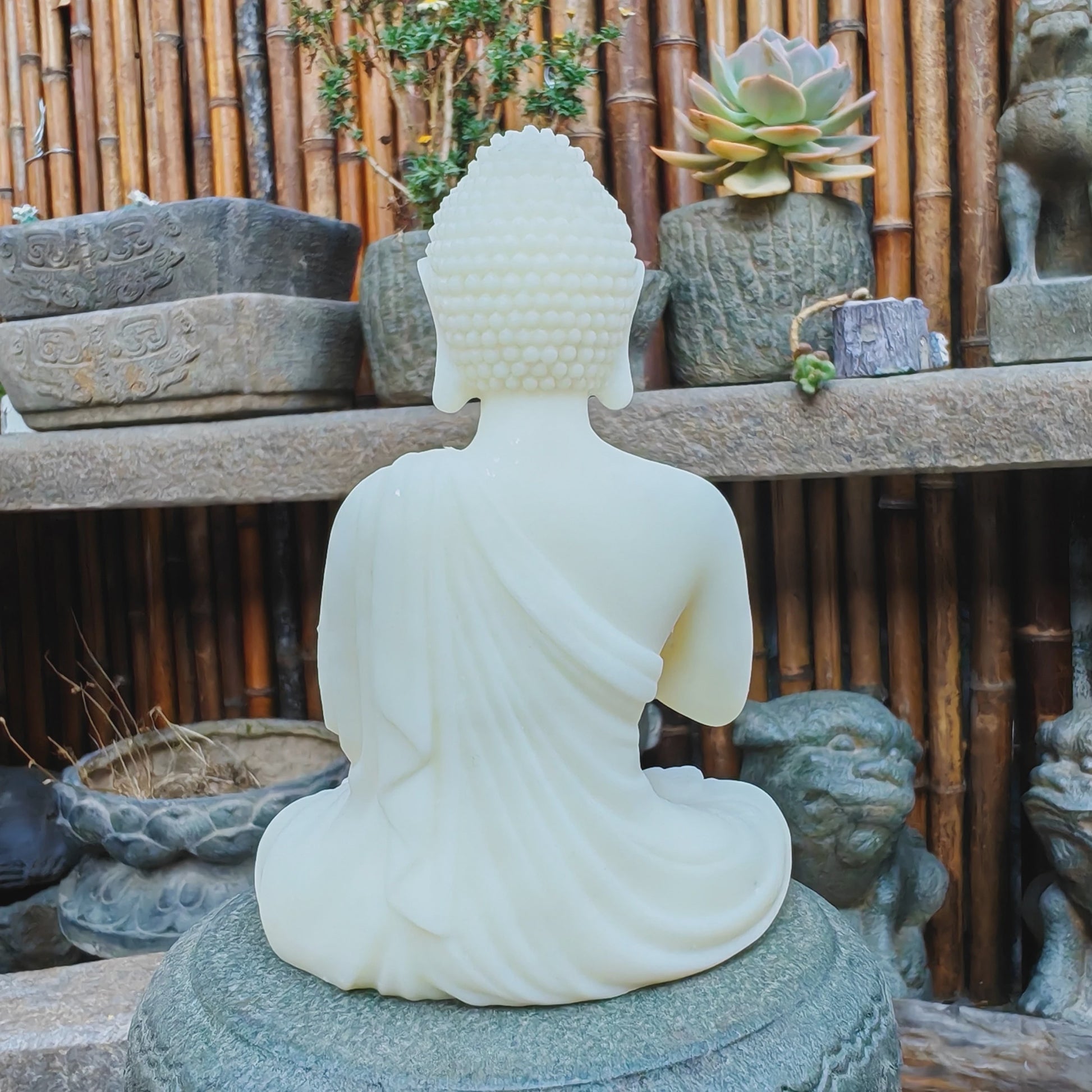 Sfeervolle Buddha Beeldje - Mediterende Boeddha Decoratie - Kunststeen