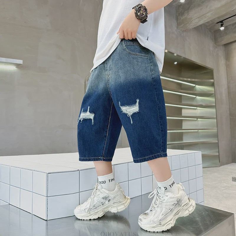 Stoere Denim Shorts voor Jongens | Zomerse Capri Broek met Gradient Kleur & Ripped Details | 5-14 Jaar