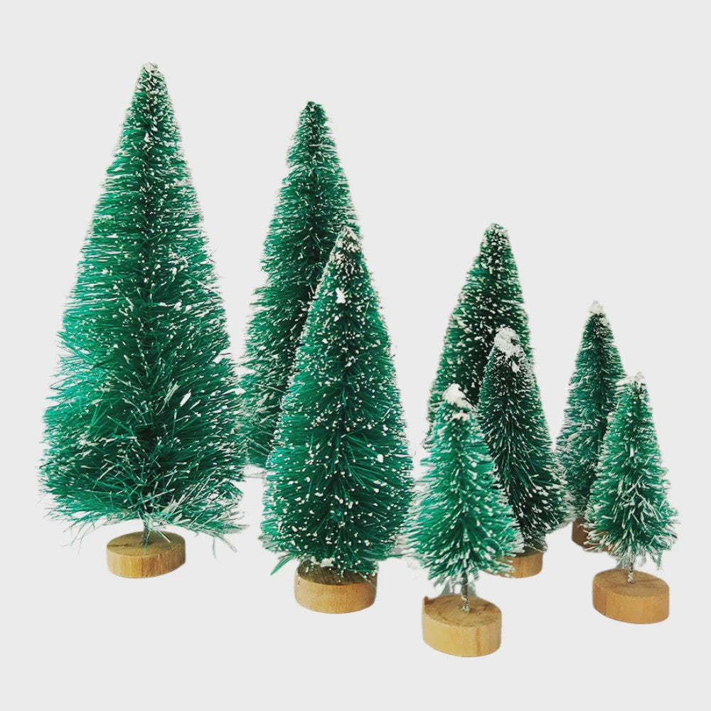 Set van 5 of 8 Mini Kerstboompjes - Tafeldecoratie met Houten Voet