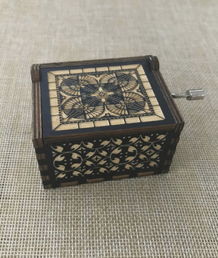 Houten Muziekdoos met Handopwinding - Antiek Design, Klassieke Melodie voor Cadeau & Decoratie
