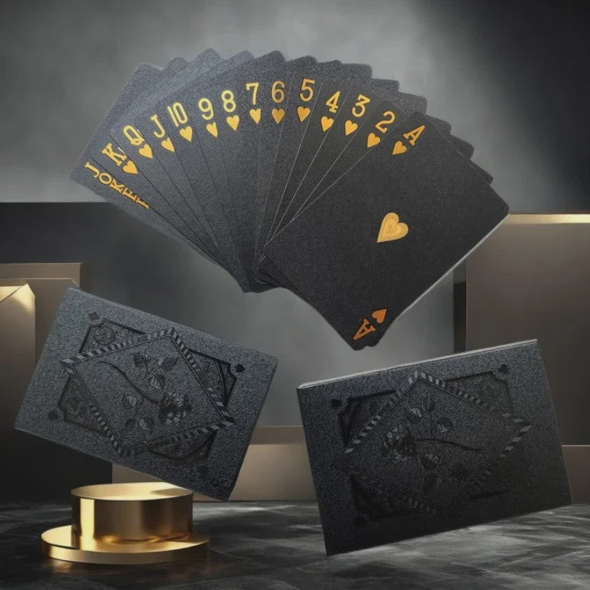 Luxe Zwarte Speelkaarten met Gouden Opdruk - Waterdicht & Uniek Design