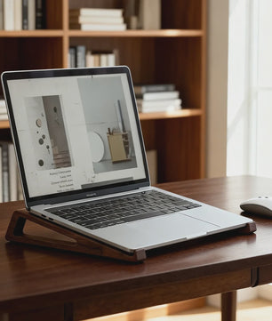 Houten Laptop Standaard - Verhoogt en Koelt je Notebook
