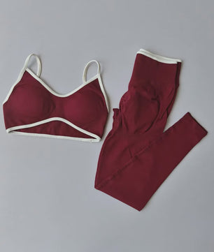 Naadloze 2-delige Sport Set: Leggings met Hoge Taille & Strappy Sport BH voor Fitness en Gym
