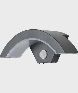 Moderne Zwarte Wandlamp met Bewegingssensor - 24W Warm Licht voor Buiten & Hal