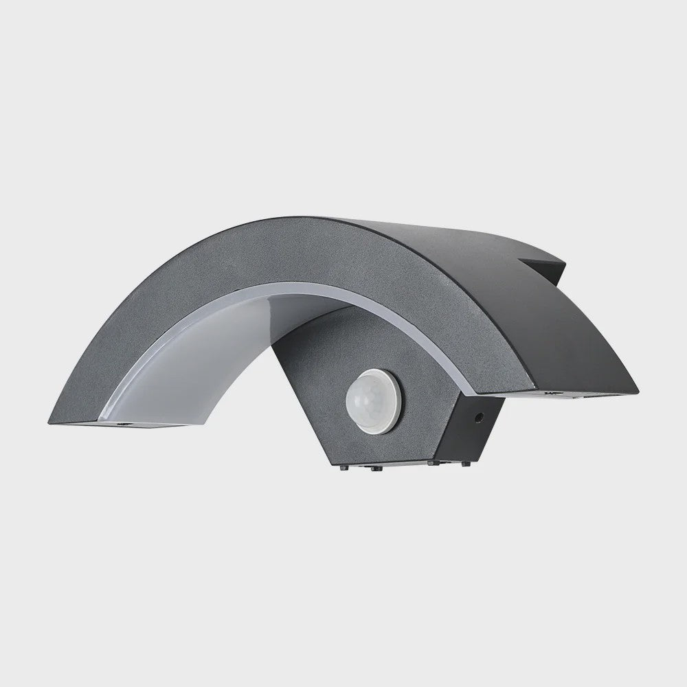 Moderne Zwarte Wandlamp met Bewegingssensor - 24W Warm Licht voor Buiten & Hal