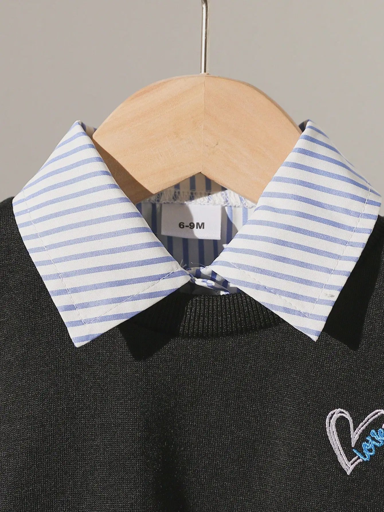 Schattige Baby Meisjes Set: Geborduurd Vest, Gestreept Shirt & Flared Broek