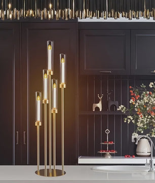 Gouden 5-armige Kandelaar met Glazen Kap - Stijlvolle Vloerstandaard voor Feesten en Decoratie