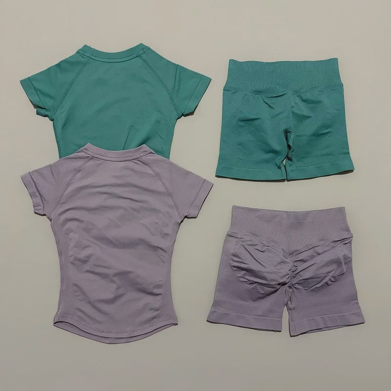 Seamless Sportset Dames: Yoga Top met Korte Mouw & Fitness Shorts