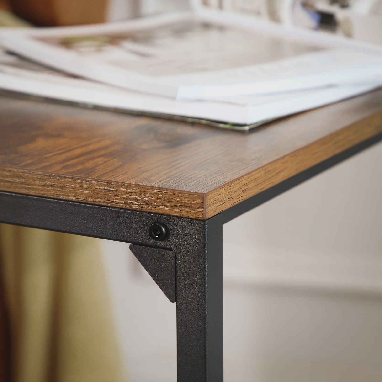 VASAGLE Bijzettafel voor Bank en Bed - Compacte Salontafel met Industrieel Design